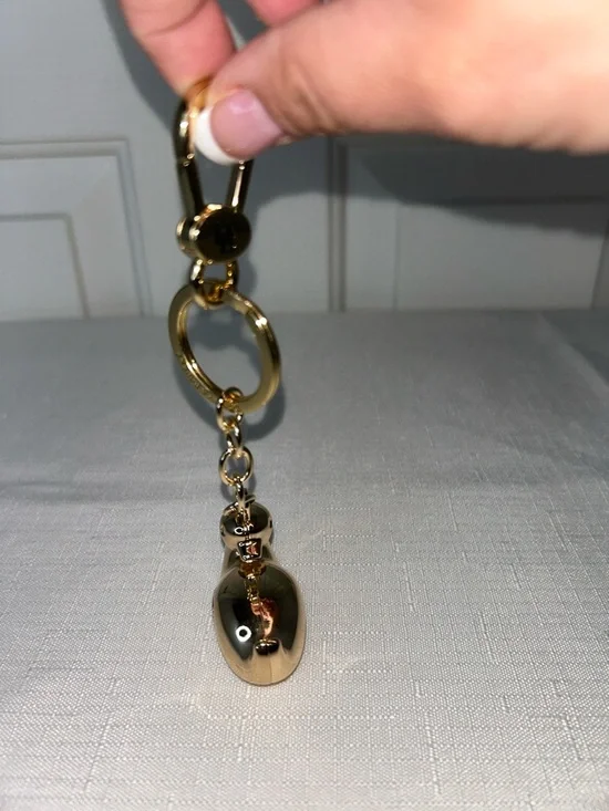 Dooney & Bourke Gold Duck Bag Charm  Keychain Like New Condition NWOT - Picture 6 of 7